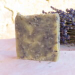 Lavendel mit Blüten als Peeling